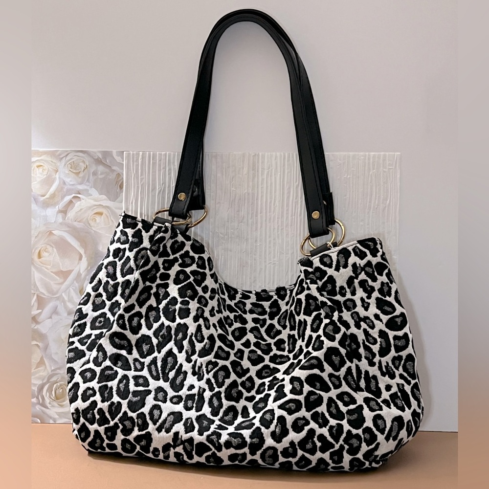 ✨Leopard print Shoulder Bag✨
